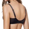 038 ANTONELA - PRETO - 02 Sutiã preto com aros e enchimento, com fecho nas costas para ajuste perfeito. Elegante, confortável e com detalhes refinados em renda.