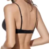 Vista traseira de sutiã preto push up multiposições com aros, alças ajustáveis e fecho, garantindo suporte cómodo e versatilidade para todas as mulheres.