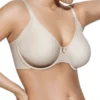 Sutiã terra com aros, sem enchimento e sem costuras, copa preformada para ajuste natural. Costas largas para modelagem suave e melhor suporte.