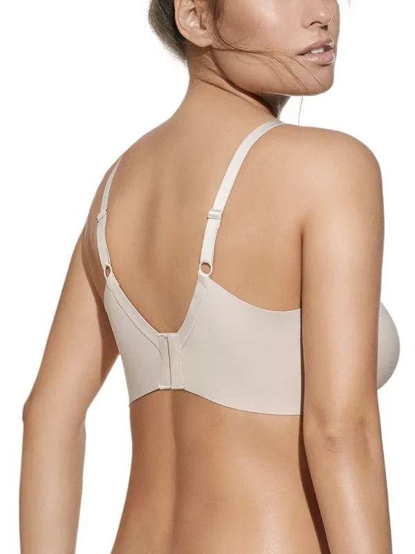 Sutiã terra visto por trás, com alças ajustáveis e costas largas para maior conforto. Fecho triplo reforçado para melhor suporte e ajuste seguro.