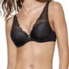 Sutiã bralette preto em renda com efeito push up, aros de suporte, alças ajustáveis e fecho traseiro, ideal para realce com elegância e conforto.