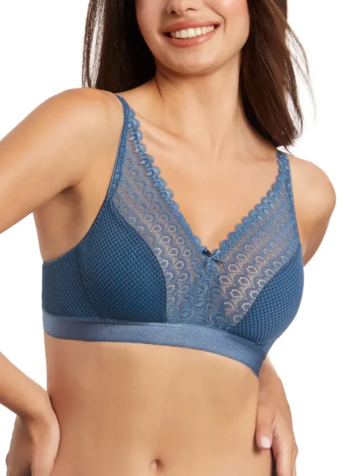 Sutiã azul em renda sem aros e sem enchimento, com decote em V, alças ajustáveis e fecho nas costas, ideal para conforto, leveza e feminilidade.